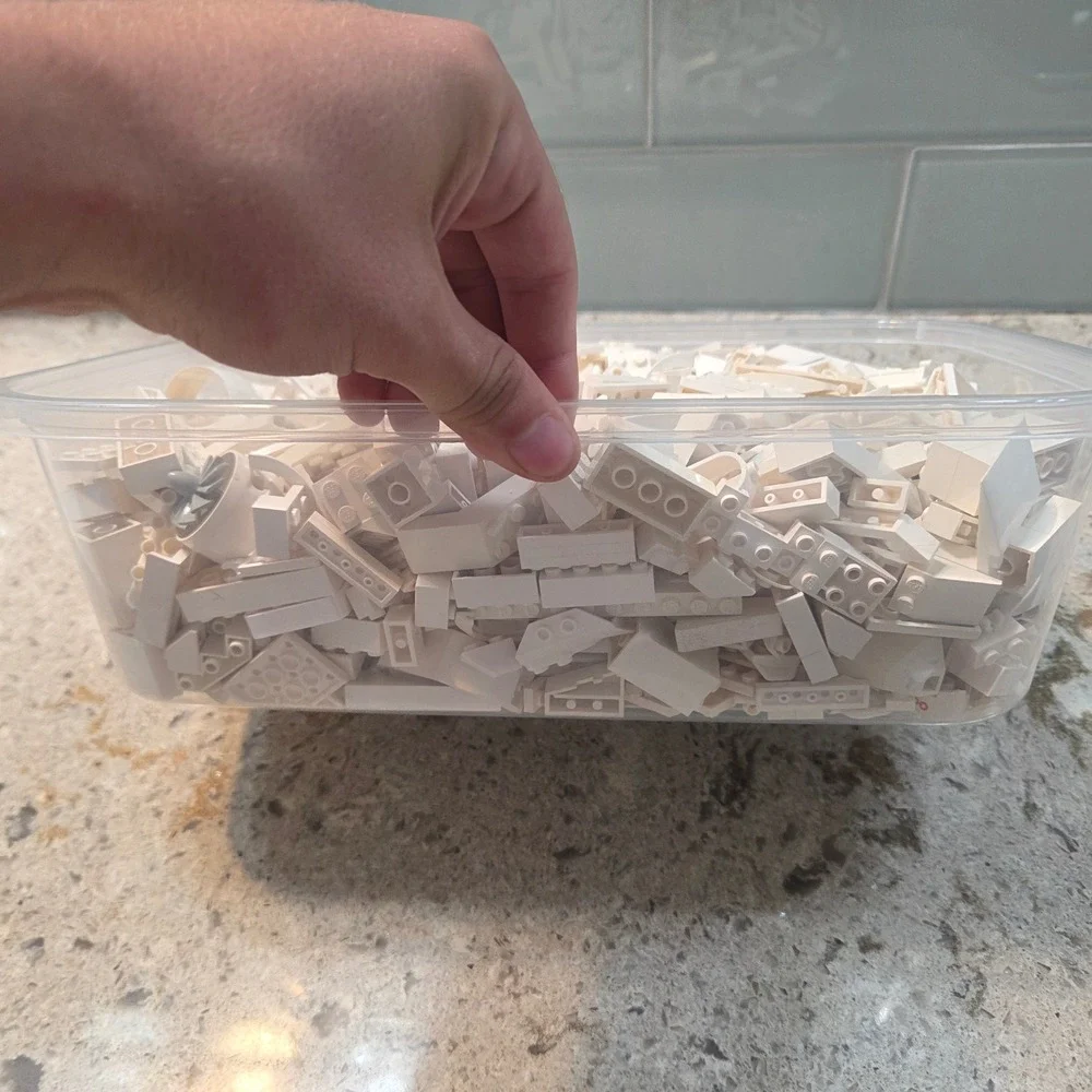 LEGO Bulk Lot 3lb 12.9oz White Bricks Plates Slopes Specialty Pieces MOC Mix